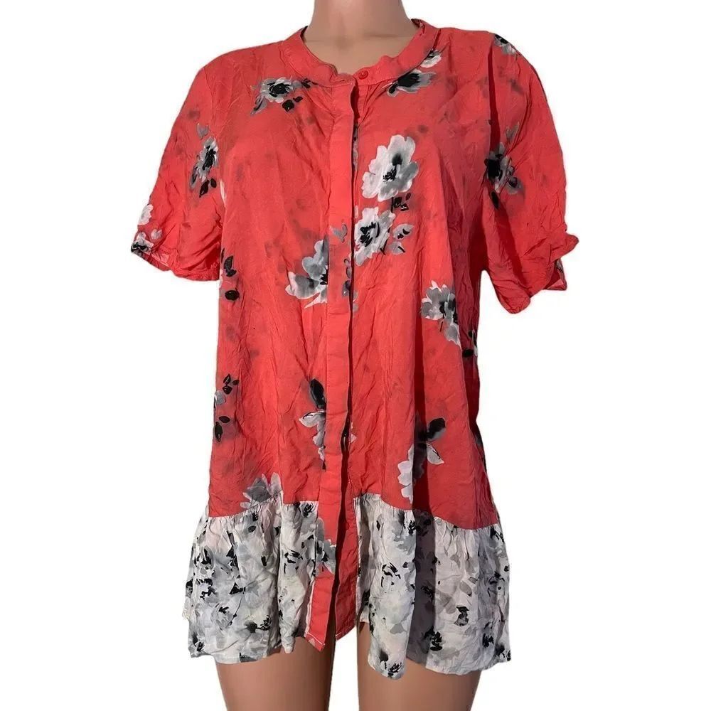 Tolani Collection Printed Button Front Woven Tunic - Picture 2 of 4